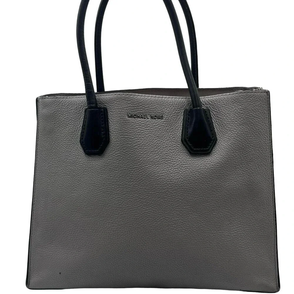 MICHAEL KORS Mercer Color-Block Saffiano Leather Large Convertible Tote Bag COA